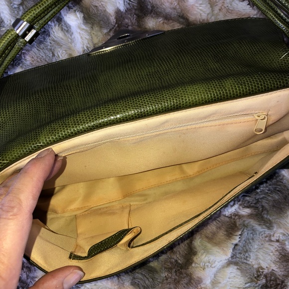 CUTE - suede & leather purse - Picture 6 of 8